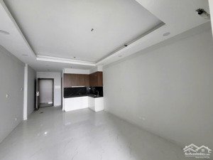 hàng ngộp căn studio 40m2 1ty300 nhà trống tại opal skyline thuận an