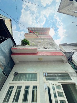 không tin được là có căn này - 4 tầng btct - sát mặt tiền quang trung p10 gv- 4x8m 32m2 - 3pn 3wc.