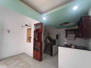 nhà đẹp trung tâm ở ngay hxh 6m chợ phạm văn hai tân bình- 5phút là tới sân bay- mà chỉ 7tỷ.( v