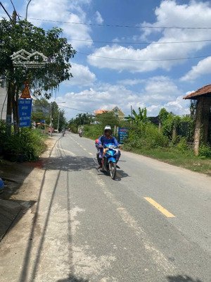 siêu phẩm mặt tiền đường long phước q9