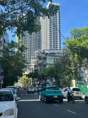 căn góc hoàng hoa thám nhà 2 tầng, gần biển chỉ 6,3 tỷ