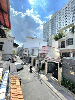 bán nhà lê thúc hoạch - 74m2 - 3 tầng btct - hẻm xe hơi 6m - khu cao tầng, dân trí cao - giá 8,9 tỷ