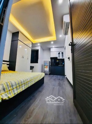 bán tòa ccmn bề thế cầu diễn 7 tầng thang máy, ô tô vào tận nhà 35 phòng vip full đồ, dt 150tr/th