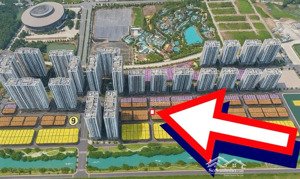 căn góc nhà phố đối diện chung cư sunworld, 40 tòa chung cư, dt 97 m2, xây 3,5 tầng, giá 9,4 tỷ