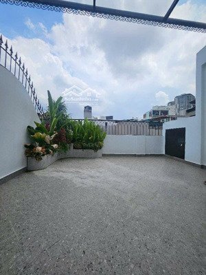 chính chủ bán nhà 5 tầng trung tâm cầu giấy lô góc 49m2 thang máy ngõ thông - sát phố lớn