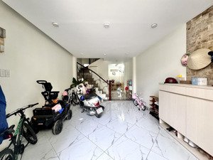 hxh 10m đường nguyễn công hoan, phú nhuận, dt 4 x 9.5m, 5 tầng, chỉ 8.8 tỷ