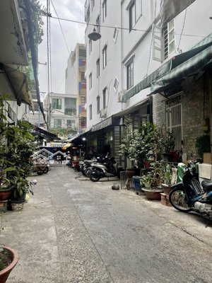 bán gấp nhà hxh lê hồng phong q.10 - 59m2- 2tầng- giá 11.5tỷ tl.