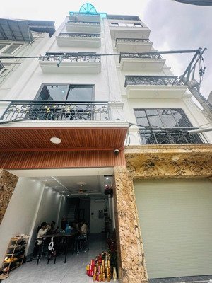 chỉ hơn 15tỷ! nhà mới tinh 7 tầng thang máy - ô tô vào nhà - hồ tùng mậu, gần goldmark city!