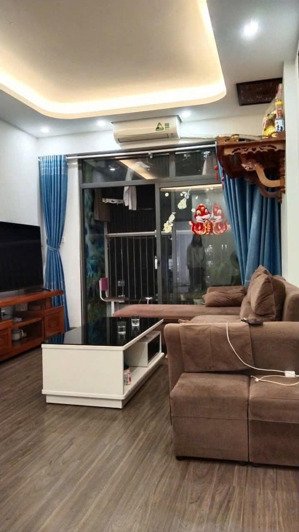 tôi cần bán căn hộ chung cư tại golden an khánh.