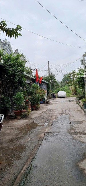 bán nhà 1trệt 1lầu đường 6m ,shr, hoàn công đầy đủ. đường bờ chùa.