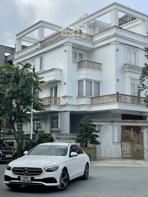 biệt thự material sài gòn full nội thất cao cấp - 5pn vị trí: khu m