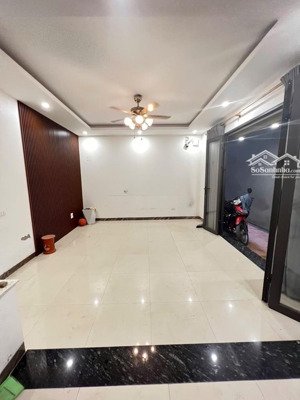 nhà đẹp 4 tầng ở ngay trung tâm phúc lợi cách ô tô 40m