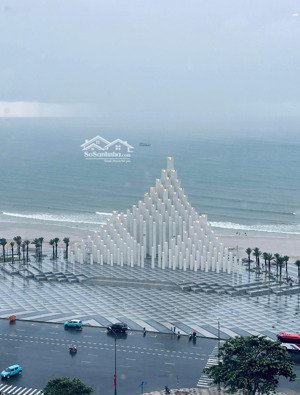 khách sạn hoàn công góc 2 mặt tiền bãi sau