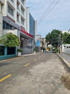 hấp dẫn! hđt: 95tr/th mt khu trần nhật duật, q1 - 4,5x16m, 6 tầng thang máy chỉ 26,8 tỷ 