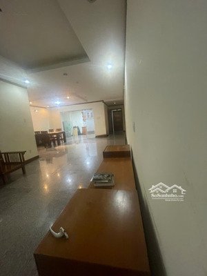 cho thuê căn hộ giai việt đường tạ quang bửu p5, q8. dt 150m2, 3pn, 2wc giá 16tr.lh 