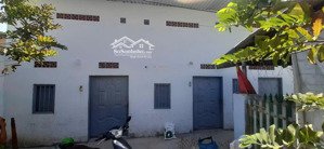 bán dãy nhà trọ 3 căn mặt tiền hẻm bến lội cách cảng cá 100m