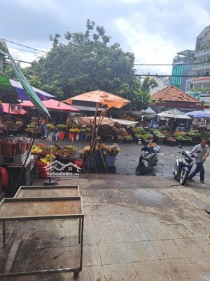 cho thuê mặt bằng có gác ngủ lại mặt tiền chợ lê văn việt, quận 9 dt 40m2 giá 10tr