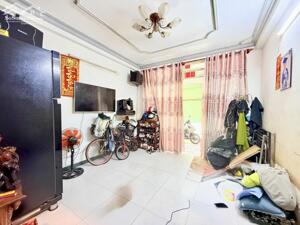 Nhà 4 tầng ô tô đậu cửa, gần Trường THCS Lý Thường Kiệt, 4.6 tỷ