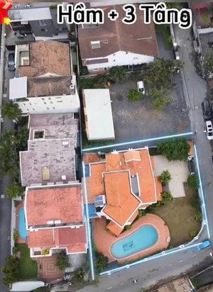 cc bán căn vila góc 2 mt nguyễn văn hưởng - nguyễn ư dĩ dt 28x30 dtcn 686m2 giá 265 tỷ 