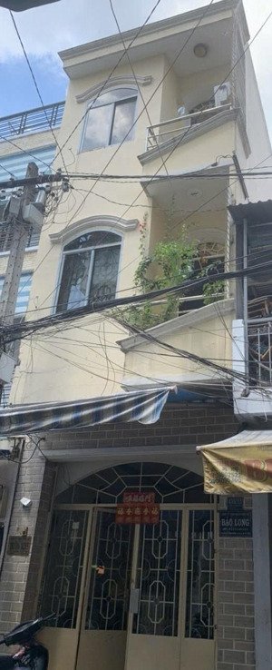 nhà hxh tt q10, lê hồng phong, chưa qua đầu tư, 42.8m2, 2 lầu, nhỉnh 9tỷ