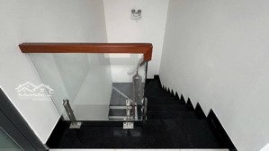 bán nhà 2mt đường tiện kd đa nghành đt đẹp nở hậu cần bán gấp