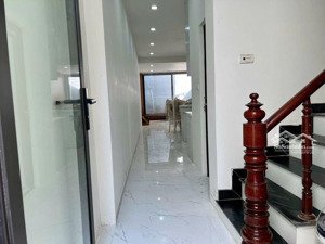 6 tỷ ngô gia tự ô tô đỗ cổng 53m2 vị trí đẹp