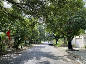 bán lô đất đường nước mặn 2 - khu đô thị nam việt á. đối diện dãy biệt thự sang trọng