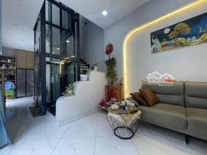 bán nr ở huỳnh tấn phát, 8 tỷ, 45m2, 4pn, 5wc, siêu hot, thang máy. xe hơi vào nhà