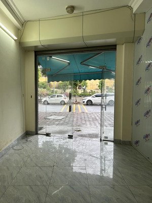 cho thuê tầng 1 làm văn phòng, cửa hàng, quán cafe