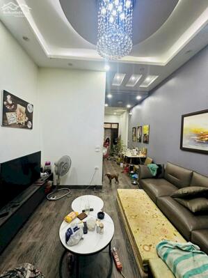 Bán nhà SĐCC Nguyễn Đức Cảnh 45m2, 4 tầng, 4 ngủ, 3 WC, 9 Tỷ