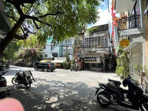 lô góc 7 tầng phố thịnh hào 1, tt đống đa, mặt tiền khủng 14m, 5 ô tô tránh, chỉ nhỉnh 23 tỷ