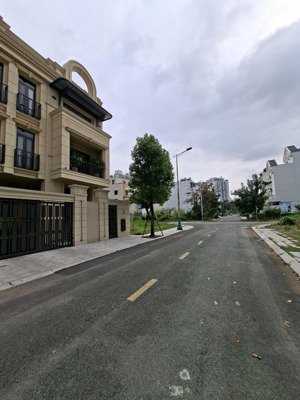 bán nhà mặt phố phường an phú, q2, tp. hcm, hầm 1t3l. dtsd 362m2. giá 25 tỷ