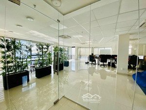 cho thuê nhà nguyễn văn hưởng, thảo điền dt: 16x15m gồm 1 trệt 2 lầu sàn trống nhà mới