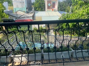 nhà bán 6,6 tỷ, diện tích 175m, 1 trệt, 1 lầu, đường xe hơi, khu dân cư hiện hữu đường lê văn lương