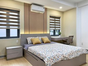 cho thuê căn hộ 1pn, cửa sổ lớn, 60m2, gần chợ bà chiễu, phan đăng lưu, giáp q3, bình thạnh, q1