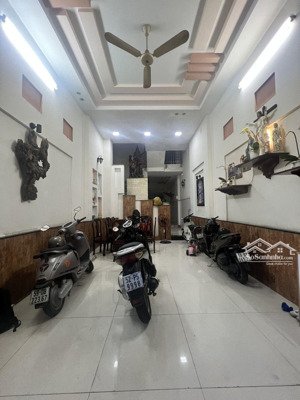 hxh ngủ nhà 4 tầng lê thúc hoạch, tân phú - đối diện thcs lê anh xuân - phù hợp cải tạo chdv .