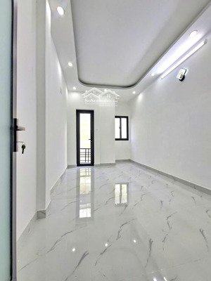 bán nhà quận 7 - xe hơi tới gần nhà