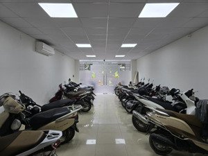 chính chủ cho thuê nhà 5 tầng,thông sàn, hoàn thiện đẹp thang máy tại trung văn, nam từ liêm