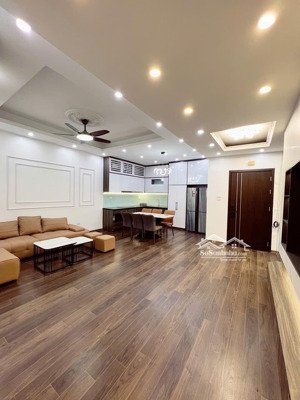 ở 54 hạ đình có 102m2 căn 3pn2wc full nội thất ở ngay 7.35 tỷ (chuẩn giá )có tl