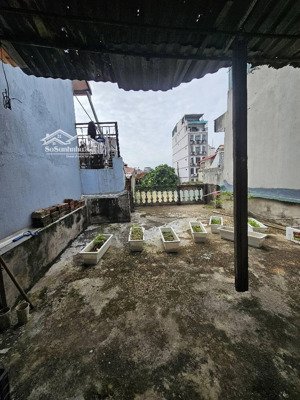 mảnh đất ở hoặc kinh doanh căn hộ dịch vụ tại trung tâm đống đa