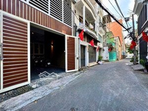 căn hộ ngay đào duy anh đang kd 30triệu phú nhuận. 6mx13m. sổ riêng, pháp lý chuẩn