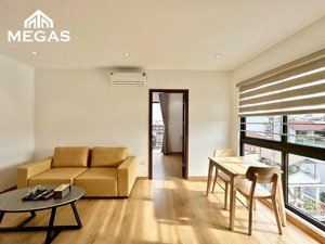 cho thuê căn hộ 1 phòng ngủ 50m2 tại lạc long quân - tây hồ, ban công thoáng