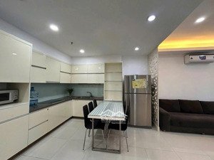 chính chủ bán gấp nhiều căn hộ âu cơ 2pn giá từ 3tỷ