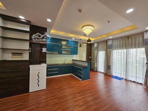 bán căn hộ hoàng quốc việt quận 7 giáp ranh phú mỹ hưng