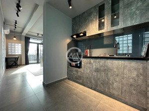 căn hộ ban công 40m2 gần bờ kè trường sa, phan xích long gần q1, q3 đường cù lao