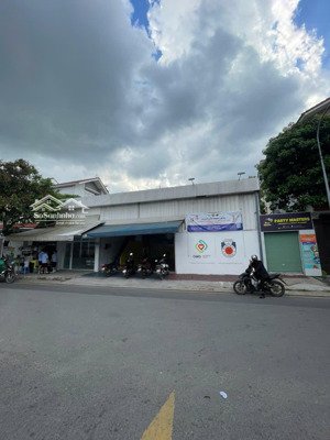 căn nhà cuối cùng mt trần văn sắc, p.thảo điền. nhà c4 - 6x16m - khu vực xây cao tầng - giá 22 tỷ