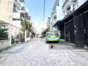 nhà đẹp ở ngay, khu vip đường huỳnh thị hai, dt 74m2 (4 x 19), hẻm 6m, gần đh giao thông vận tải.