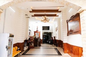 bán khách sạn 6 tầng mặt tiền nguyễn đình chiểu, p.bắc nha trang