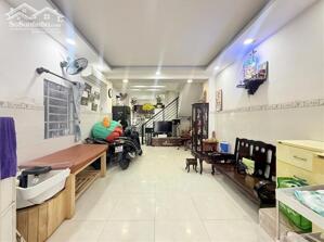 HIẾM, Ô TÔ ĐỖ CỬA, 46m2 (4 x 13) 2 Tầng 3PN, P12 Bình Thạnh, giá 5.x ty