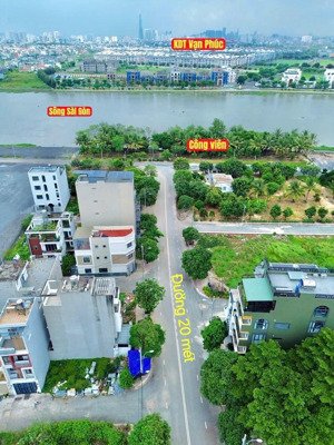mặt tiền đường 20m, sát đường ven sông sài gòn đang làm đường, 5.7x14.4 thổ cư, sát trục vườn lài